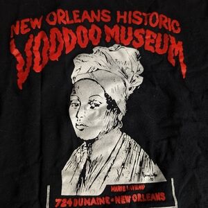 Voodoo Museum black unisex medium tee